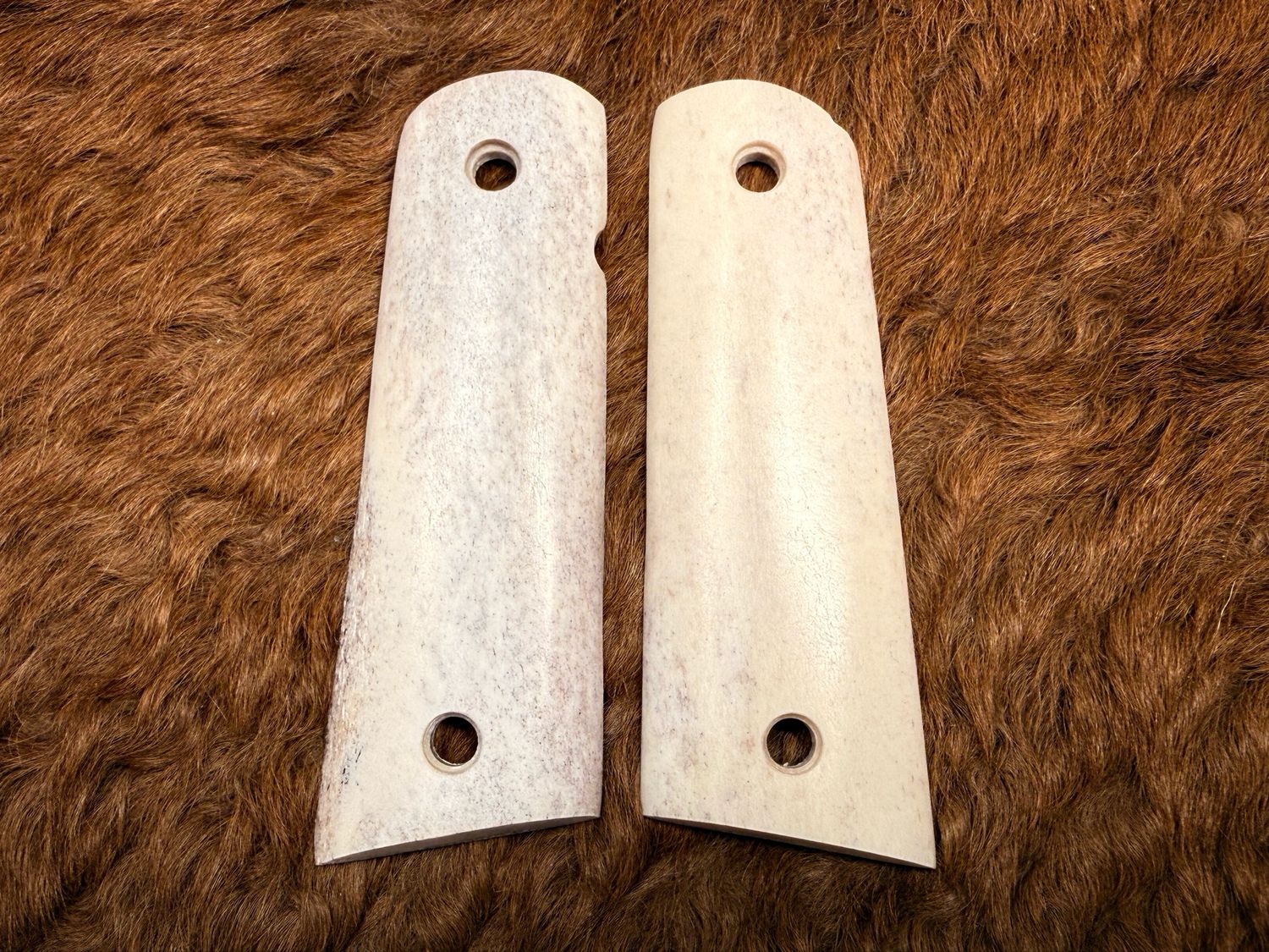 Magwell Stag Grips for 1911 Magwell Stag Grips for 1911