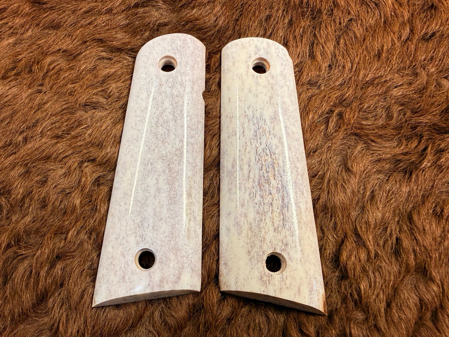 Magwell Stag Grips for 1911