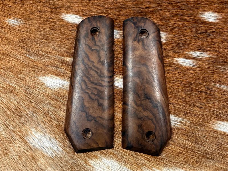 Full Size 1911 Walnut Grips for Bobtail Models