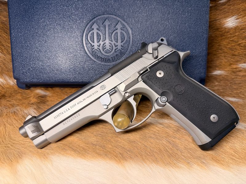 Beretta 92FS “United We Stand” Commemorative – 9mm