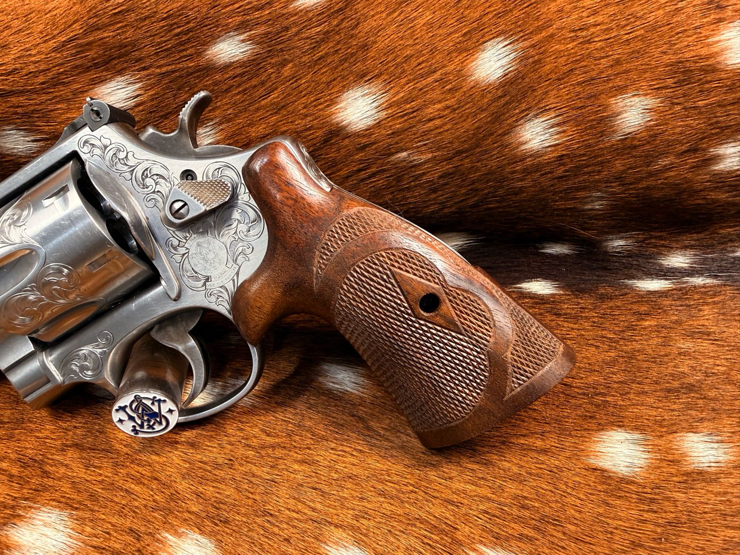 TGW Hand Checkered Bear Hug Ropers (N Frame - Round Butt)