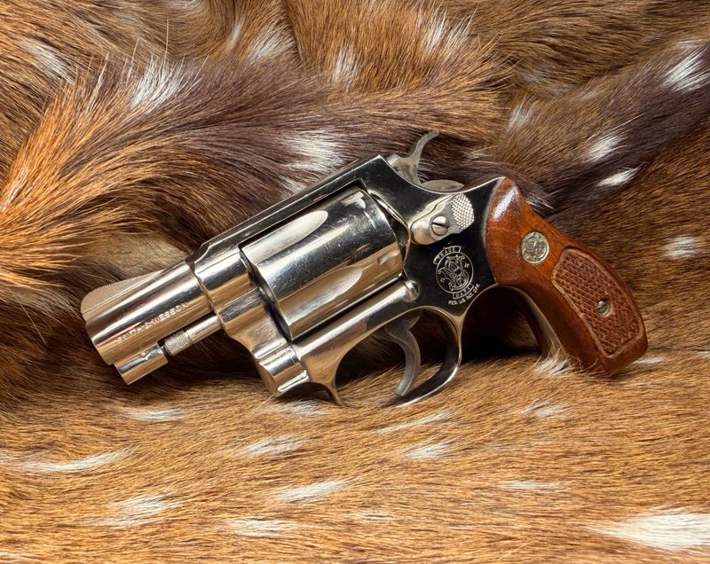 Pre-Lock ​Smith & Wesson Model 37 Airweight (No Dash) – Nickel – .38 Special