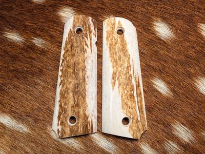Traditional 1911 Stag Grips