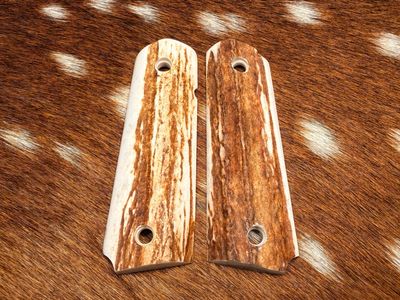 Traditional 1911 Stag Grips
