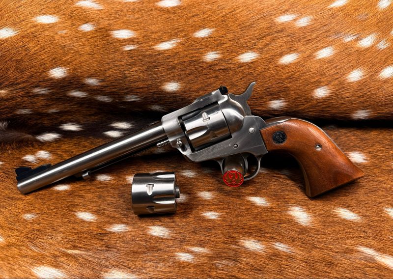 Ruger New Model Single-Six Convertible .22LR/ 22 Win Mag Revolver