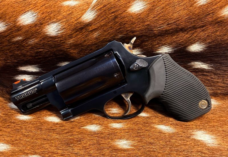 Taurus Public Defender Polymer .45 Colt / .410 Bore