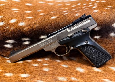​Browning Buck Mark .22 LR Semi-Auto Pistol