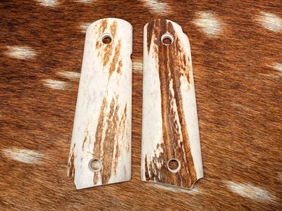 Traditional 1911 Stag Grips