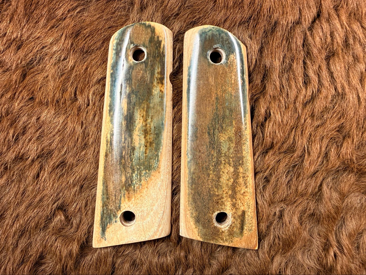 Magwell Mammoth Ivory Grips for 1911