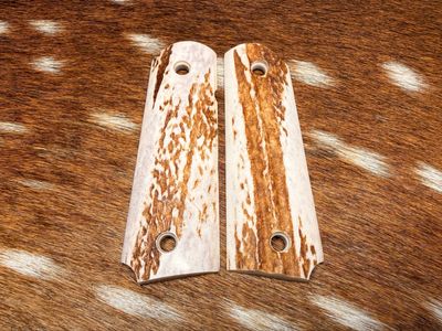 Traditional 1911 Stag Grips Traditional 1911 Stag Grips