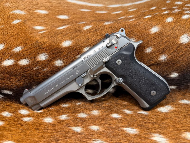 Beretta Model 96 “United We Stand” Edition – .40 S&W