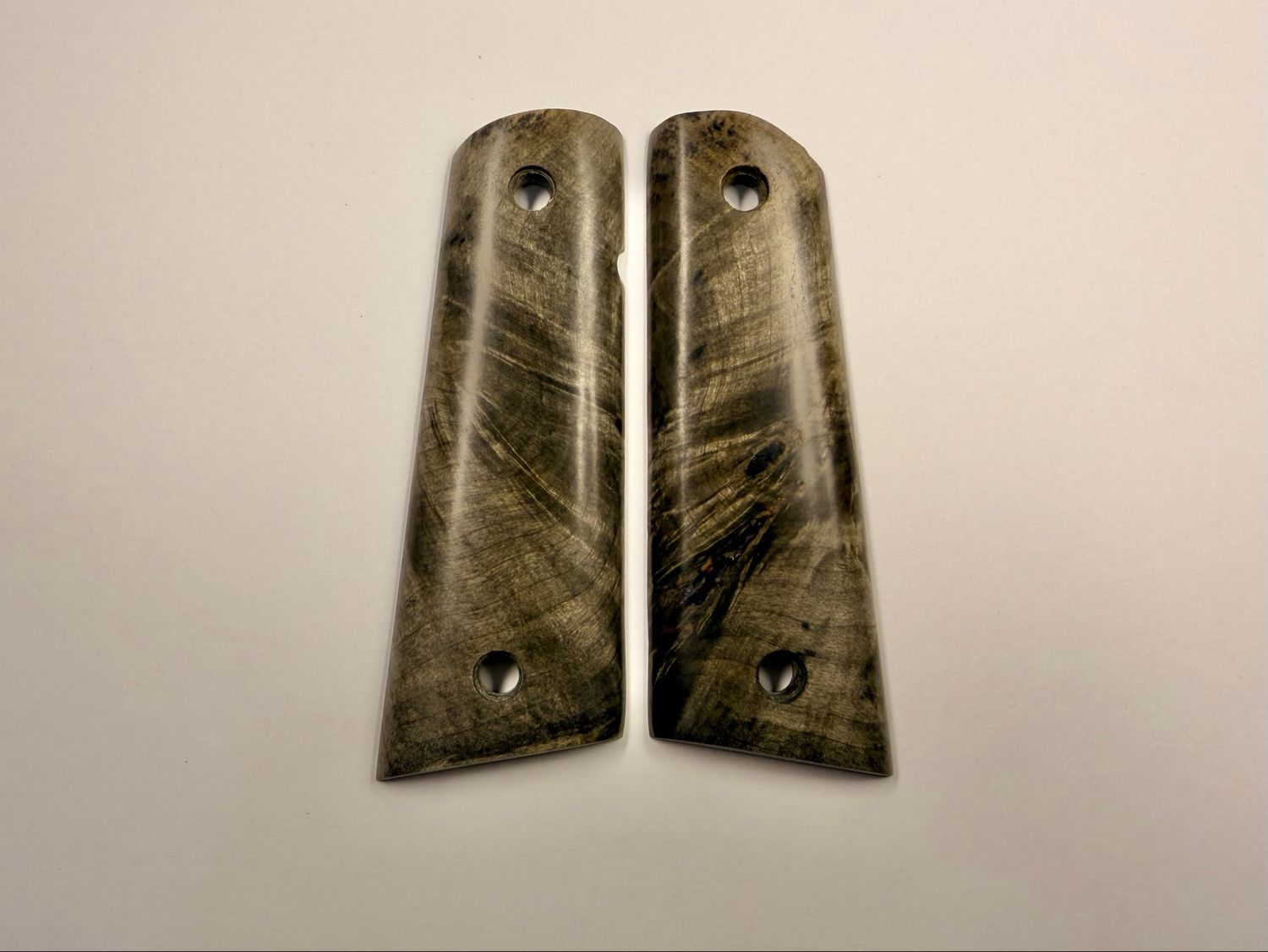 Magwell Buckeye Burl Grips for 1911