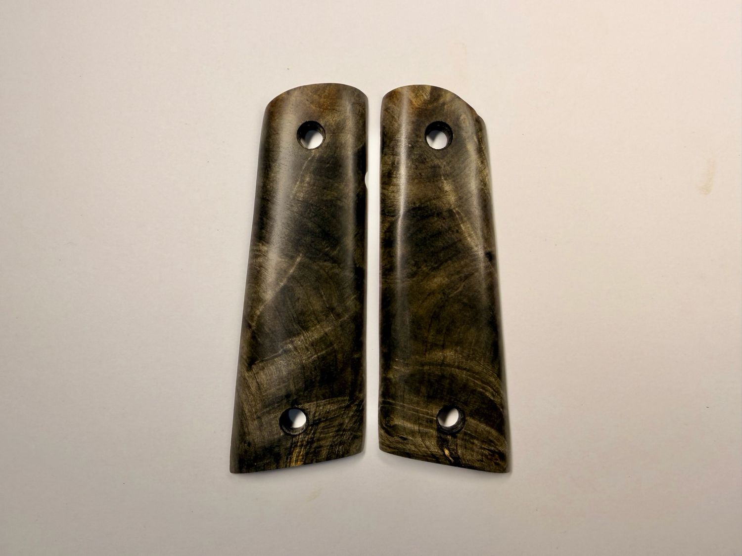 Magwell Buckeye Burl Grips for 1911 Magwell Buckeye Burl Grips for 1911