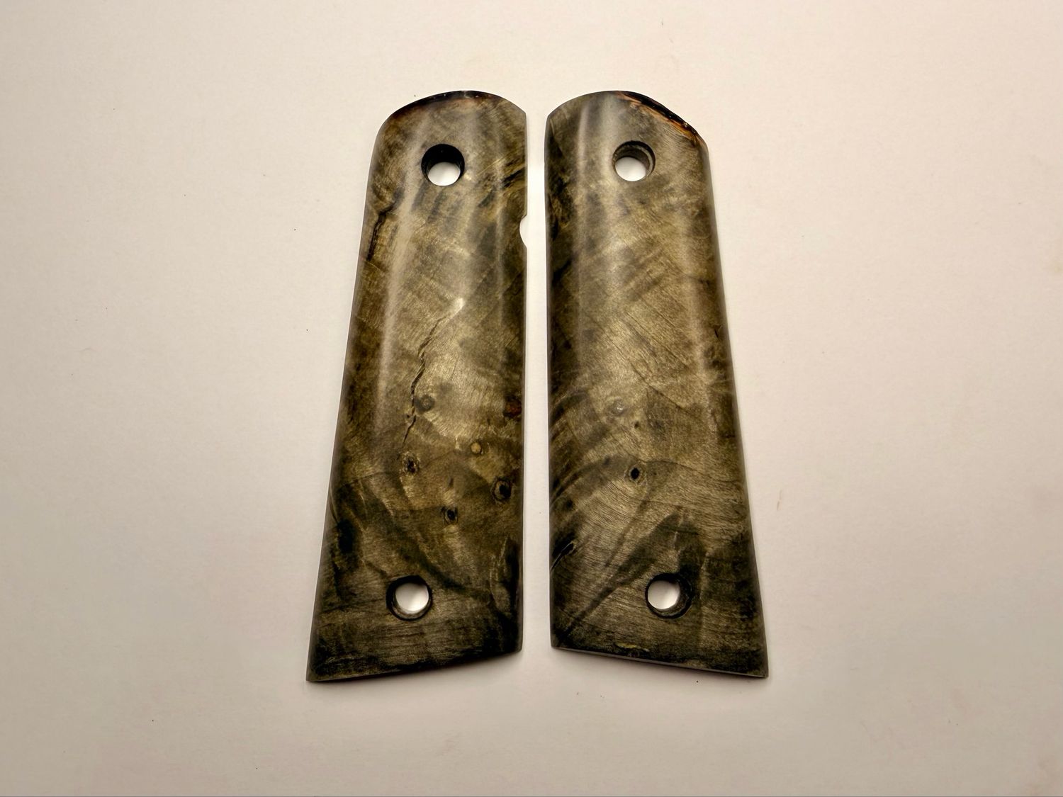 Magwell Buckeye Burl Grips for 1911