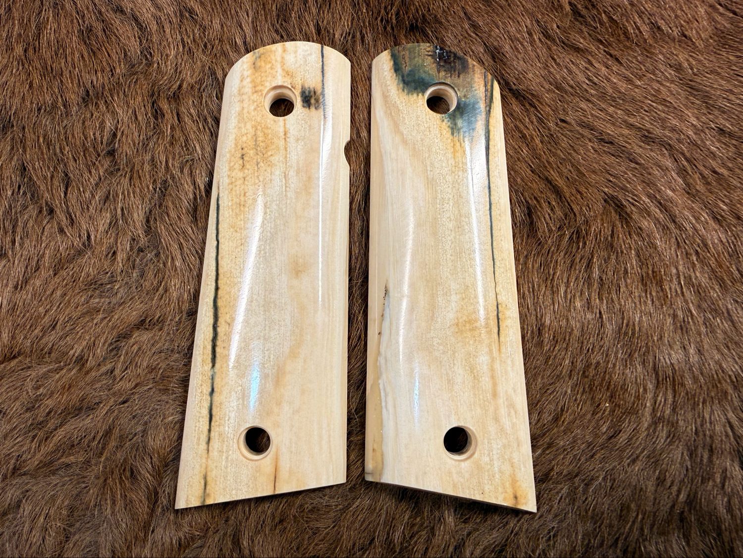 Magwell Mammoth Ivory Grips for 1911 Magwell Mammoth Ivory Grips for 1911