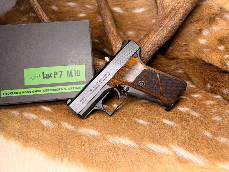 Heckler & Koch P7 M10 .40 S&W Pistol – West German Made “Squeeze-Cocker” Heckler & Koch P7 M10 .40 S&W Pistol – West German Made “Squeeze-Cocker”