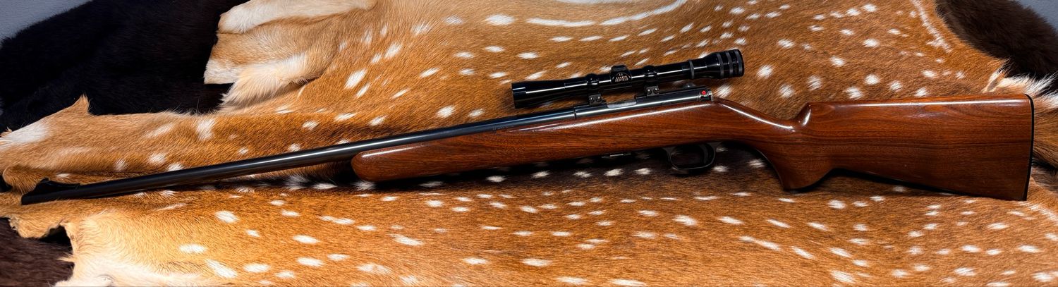 Browning Arms Co. T-Bolt .22 LR Rifle Redfield 4x Scope – Made in Belgium Browning Arms Co. T-Bolt .22 LR Rifle Redfield 4x Scope – Made in Belgium