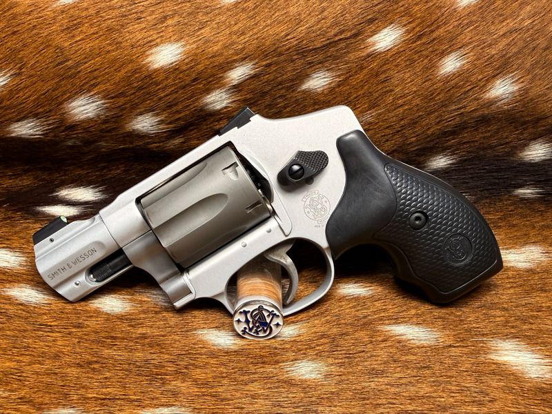 REVOLVERS