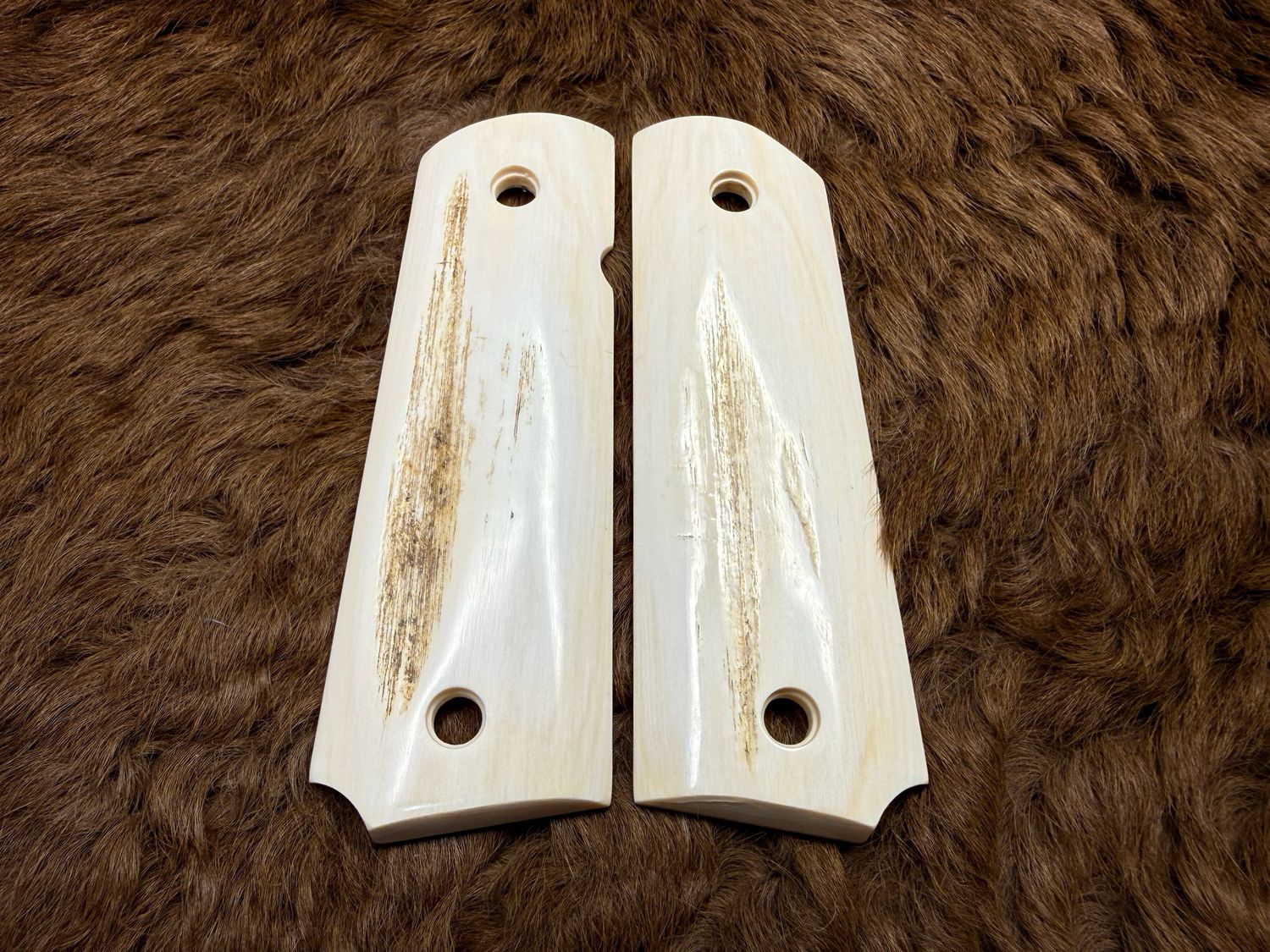 White Ivory Grips with Rare Bark for 1911 (AVAILABLE TO TEXAS RESIDENTS ONLY) White Ivory Grips with Rare Bark for 1911 (AVAILABLE TO TEXAS RESIDENTS ONLY)