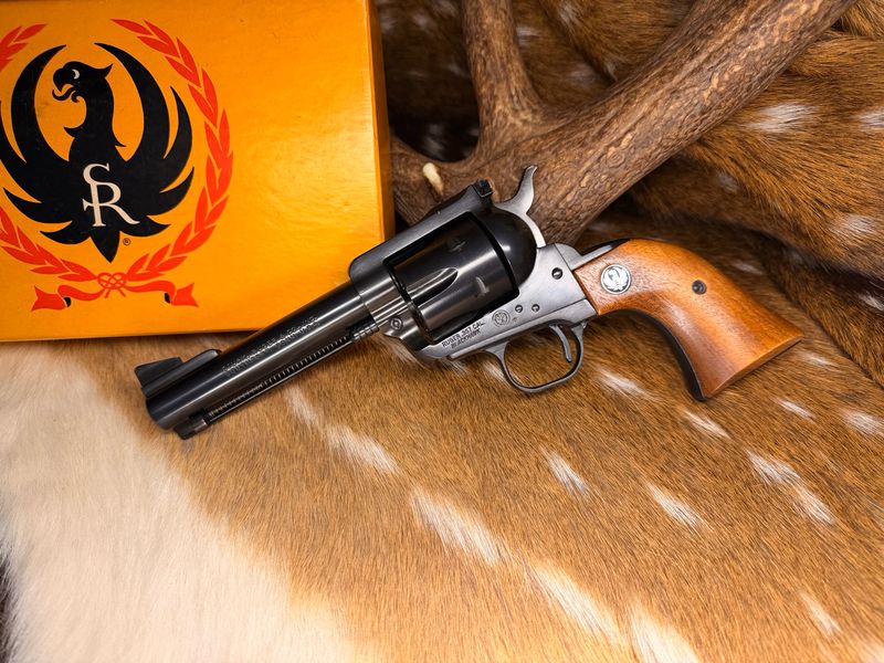 Old Model 3-Screw Ruger Blackhawk .357 Magnum Revolver Old Model 3-Screw Ruger Blackhawk .357 Magnum Revolver