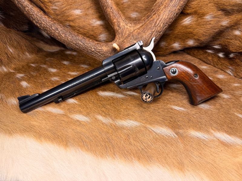 Old Model 3-Screw Ruger Blackhawk .357 Magnum Revolver Old Model 3-Screw Ruger Blackhawk .357 Magnum Revolver