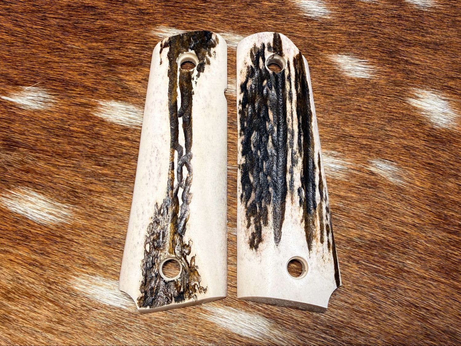 Traditional 1911 Stag Grips