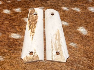 Traditional 1911 Stag Grips