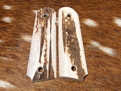 Traditional 1911 Stag Grips Traditional 1911 Stag Grips