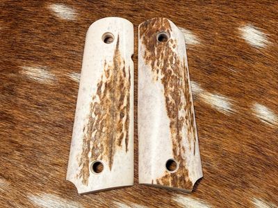 Traditional 1911 Stag Grips