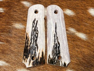 Traditional 1911 Stag Grips Traditional 1911 Stag Grips
