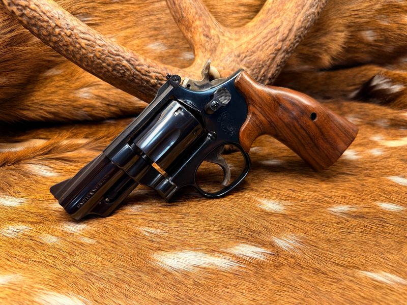 Smith & Wesson Model 19-5 Combat Magnum .357 Magnum / .38 Special