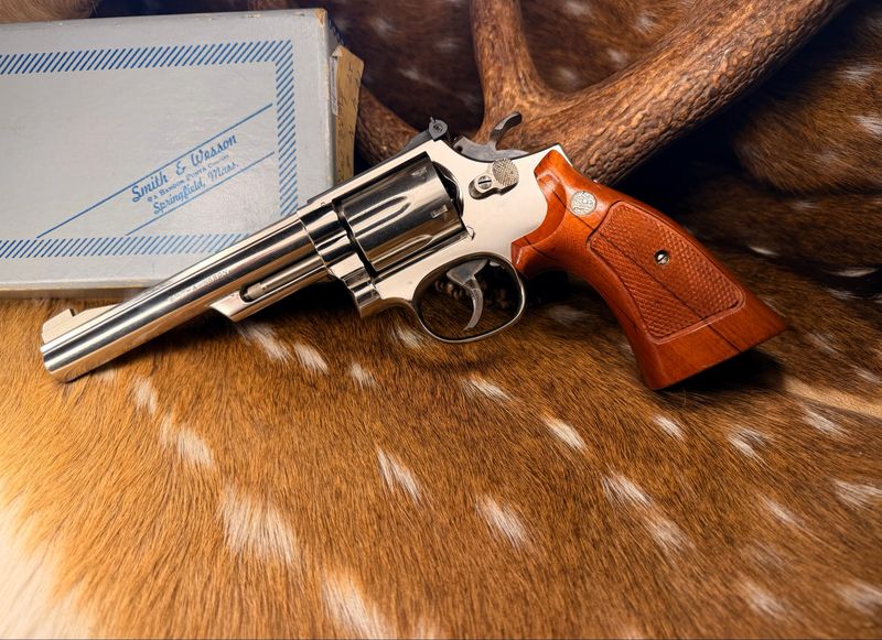 Pre-Lock Smith & Wesson Model 19-4 Combat Magnum .357 Magnum with Box Pre-Lock Smith & Wesson Model 19-4 Combat Magnum .357 Magnum with Box