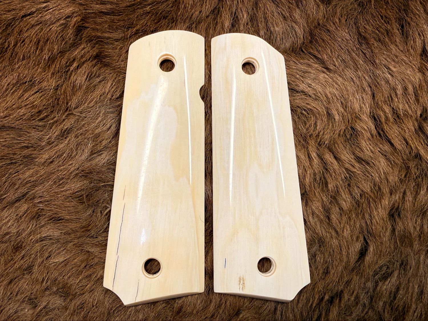 White Ivory Grips for 1911 (AVAILABLE TO TEXAS RESIDENTS ONLY) White Ivory Grips for 1911 (AVAILABLE TO TEXAS RESIDENTS ONLY)