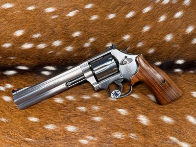 ​Smith & Wesson Model 686-6 .357 Magnum Revolver
