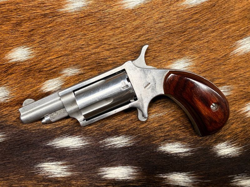 North American Arms Mini .22 Magnum Revolver North American Arms Mini .22 Magnum Revolver