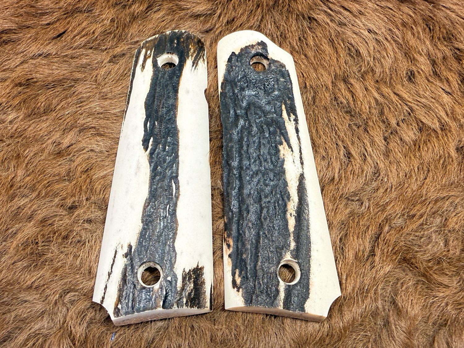 Traditional 1911 Stag Grips Traditional 1911 Stag Grips
