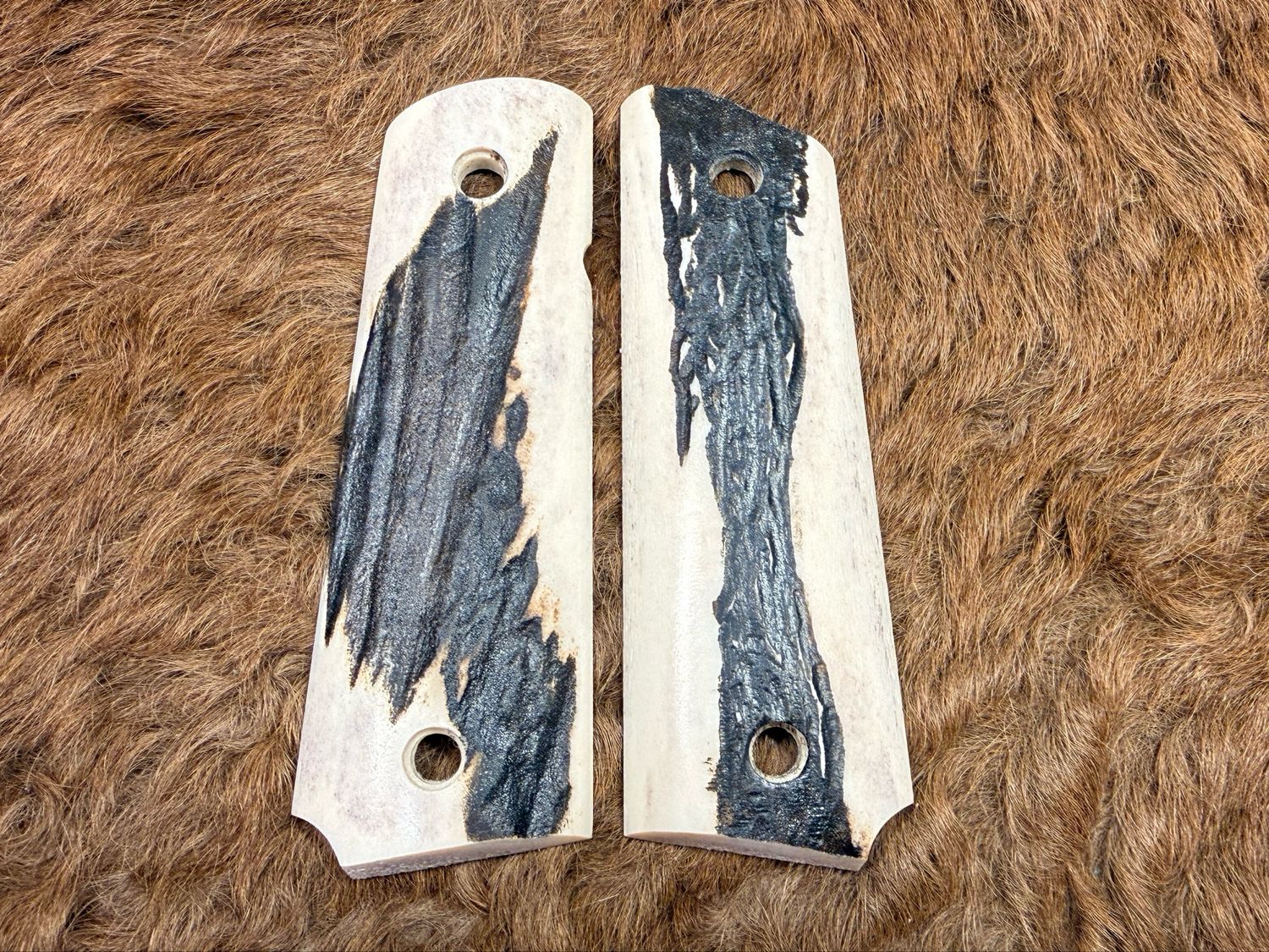 Traditional 1911 Stag Grips Traditional 1911 Stag Grips