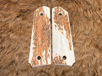 Traditional 1911 Stag Grips Traditional 1911 Stag Grips