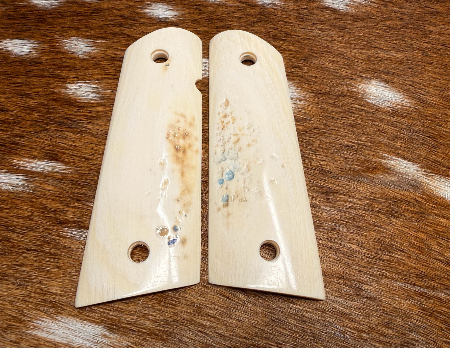 Magwell White Ivory Grips for 1911 (AVAILABLE TO TEXAS RESIDENTS ONLY) Magwell White Ivory Grips for 1911 (AVAILABLE TO TEXAS RESIDENTS ONLY)