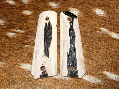 Traditional 1911 Stag Grips Traditional 1911 Stag Grips