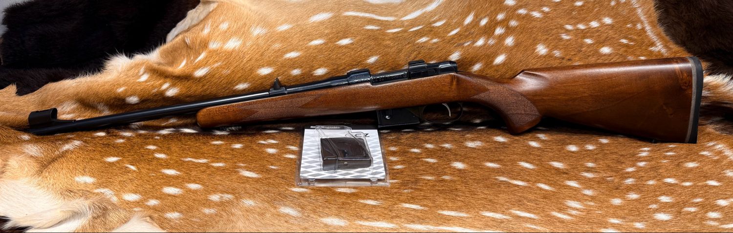 CZ 527M Carbine .223 Remington Bolt-Action Rifle CZ 527M Carbine .223 Remington Bolt-Action Rifle