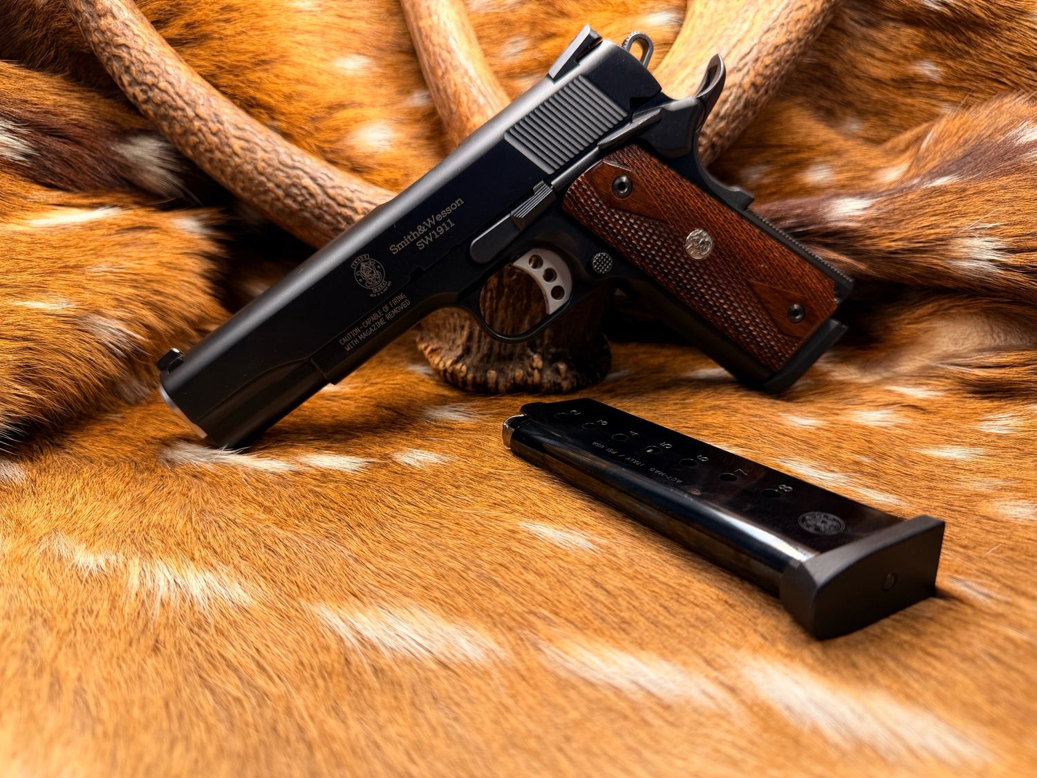 Smith & Wesson SW1911 .45 ACP – 5 Smith & Wesson SW1911 .45 ACP – 5"