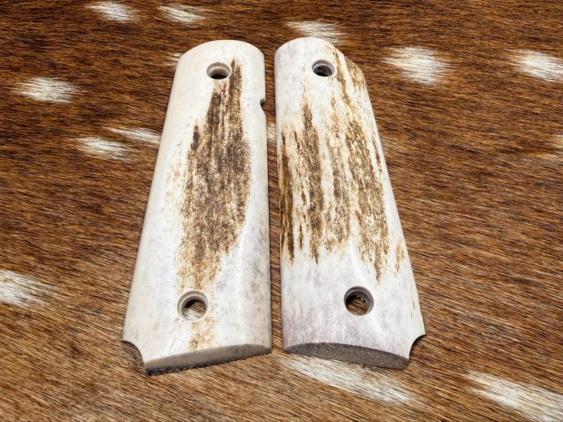 Traditional 1911 Stag Grips