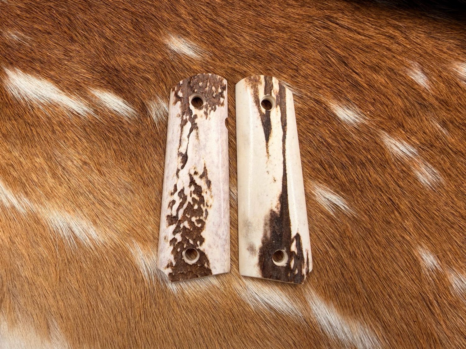 Traditional 1911 Stag Grips