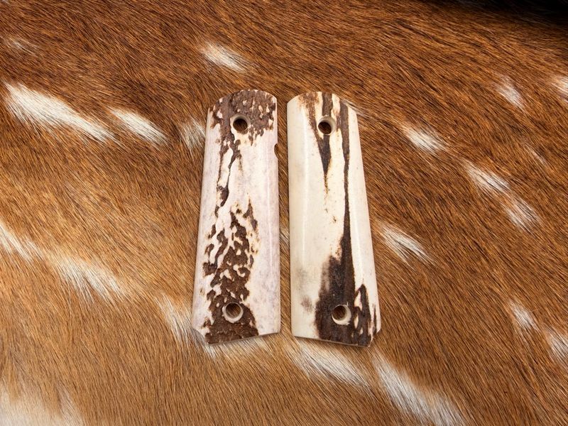 Traditional 1911 Stag Grips
