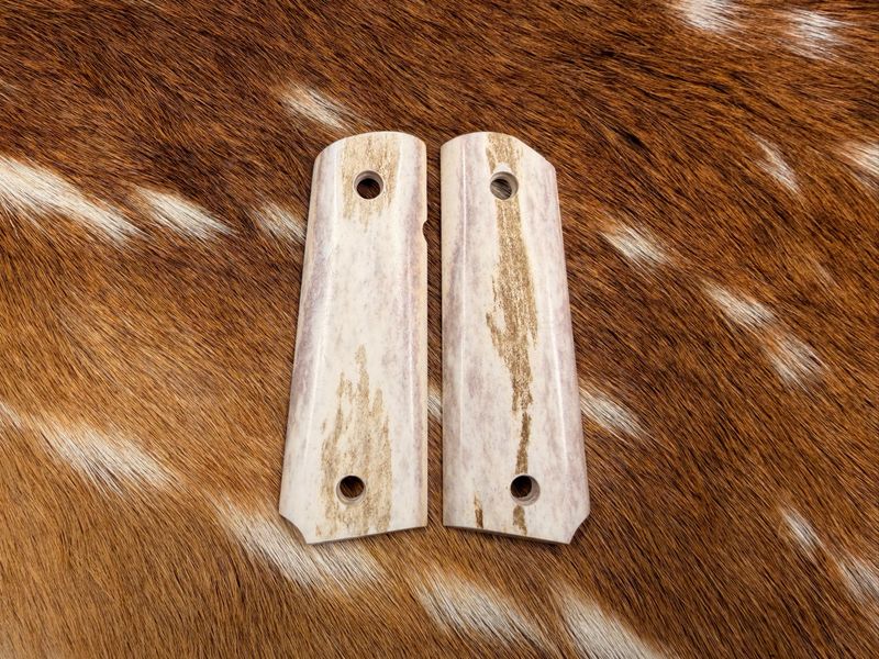 Traditional 1911 Stag Grips
