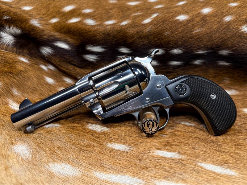 Ruger Birdshead Vaquero .44 Magnum 3¾ Ruger Birdshead Vaquero .44 Magnum 3¾" Stainless – TALO Distributor Exclusive – New in Box