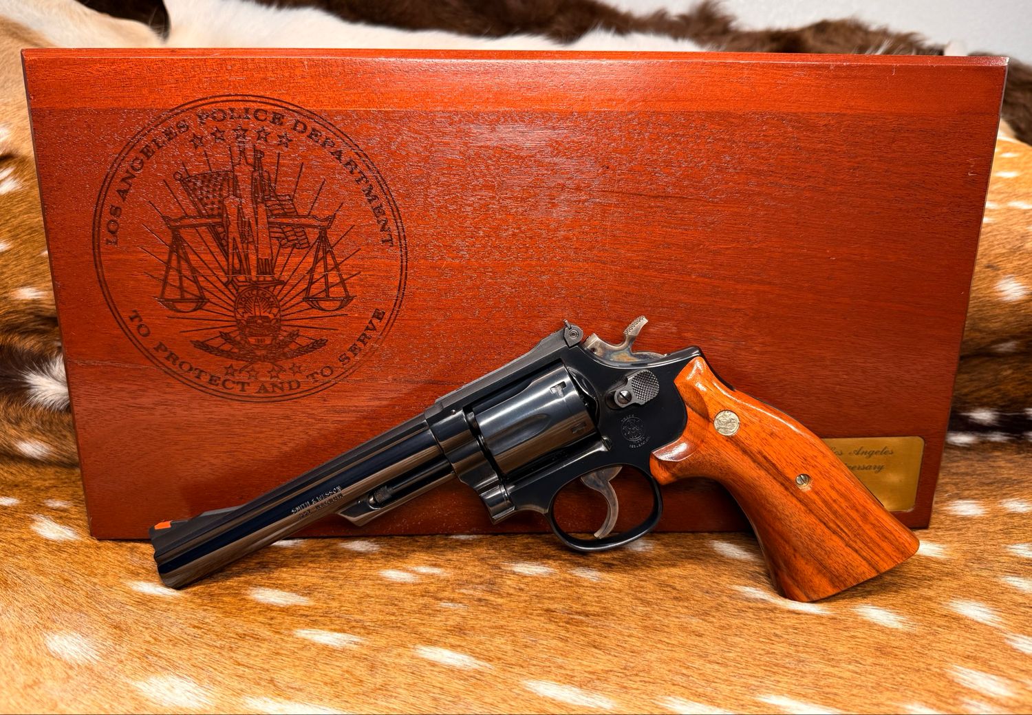 Smith & Wesson Model 19-4 .357 Magnum – City of Los Angeles 200th Anniversary Commemorative Smith & Wesson Model 19-4 .357 Magnum – City of Los Angeles 200th Anniversary Commemorative