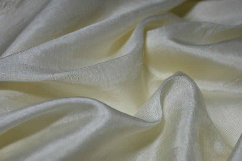 Mulberry Silk Fabric/100% Pure Silk Fabric/Murshidabad Silk Fabric