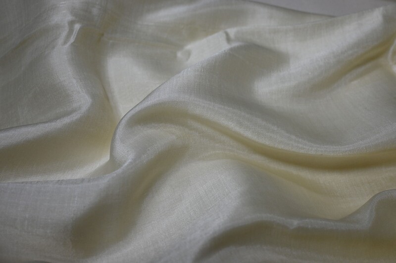 Mulberry Silk Fabric/100% Pure Silk Fabric/Murshidabad Silk Fabric